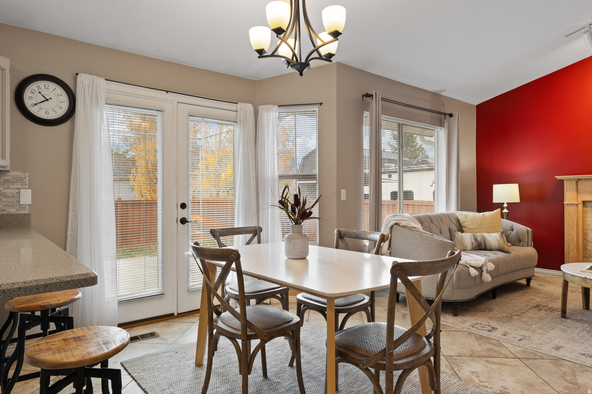 RANCHO ESTATES - Residential