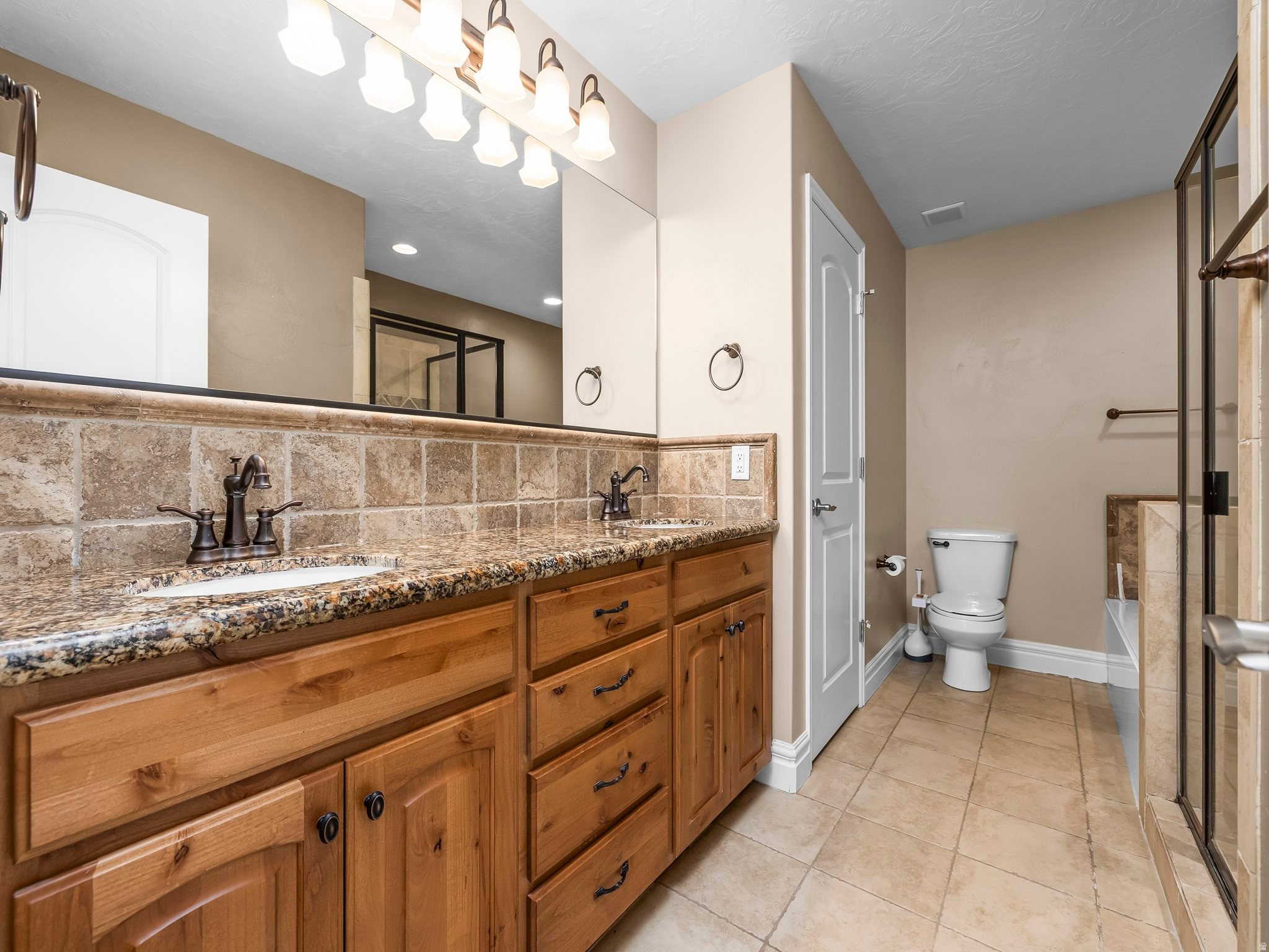 HEIRLOOM COTTAGES - Residential