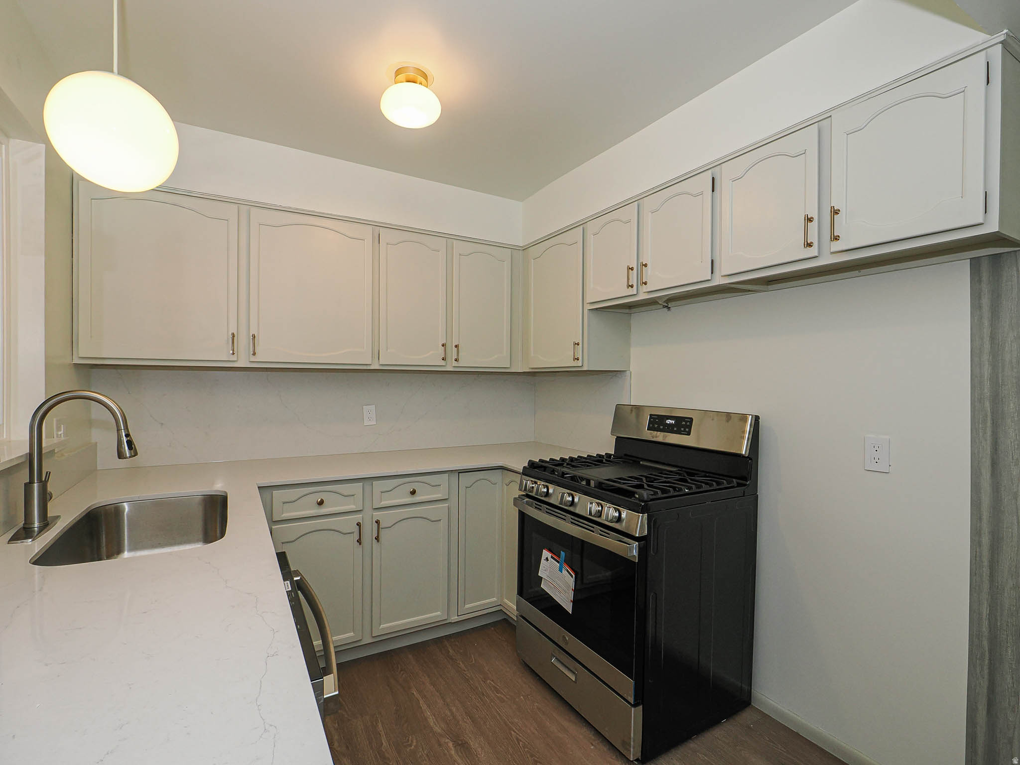 GEORGETOWN SQUARE - Residential