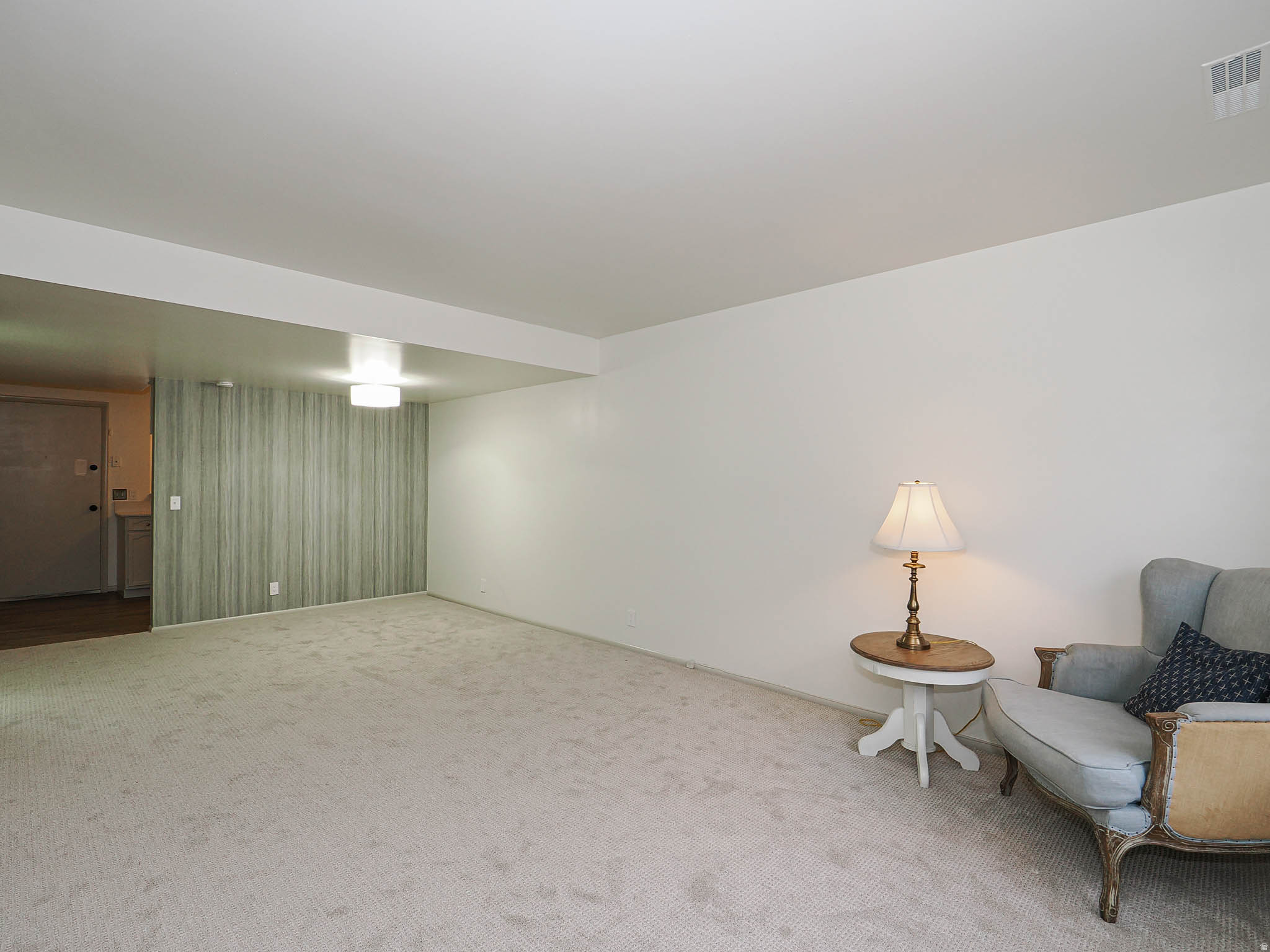 GEORGETOWN SQUARE - Residential