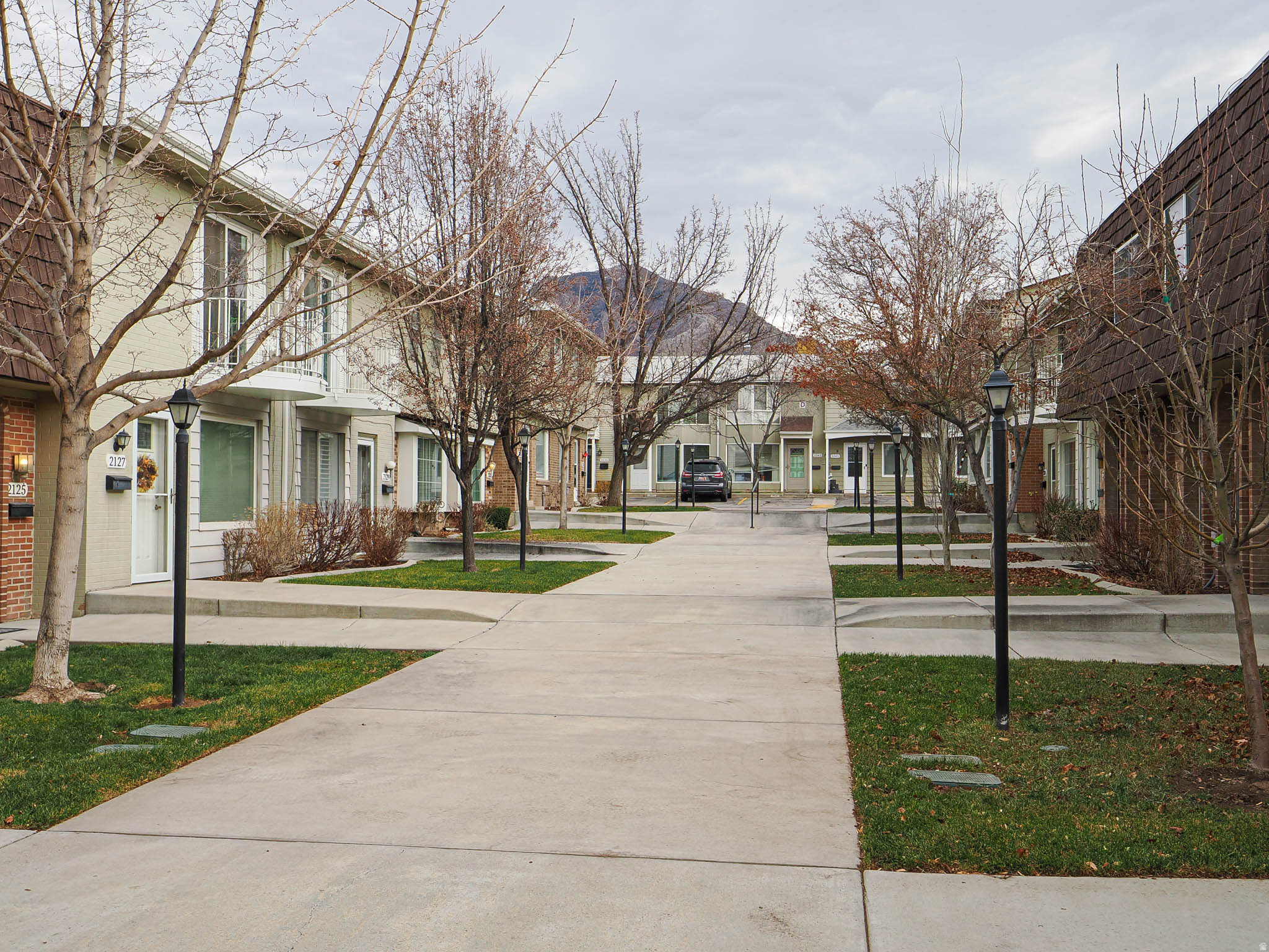 GEORGETOWN SQUARE - Residential