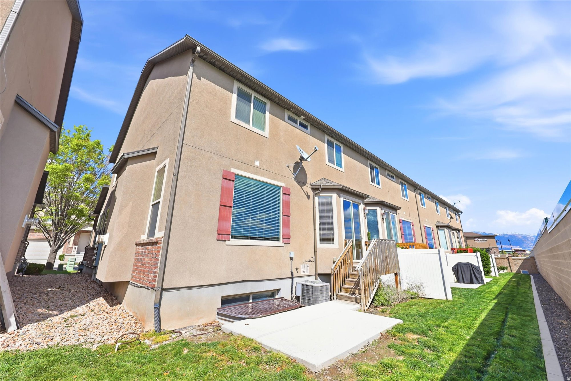 SERGEANT COURT - Residential