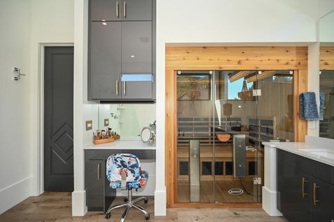 Tiny photo for 3381 E 9980 S, Sandy, UT 84092 (MLS # 2157115)