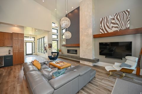Tiny photo for 3381 E 9980 S, Sandy, UT 84092 (MLS # 2157115)