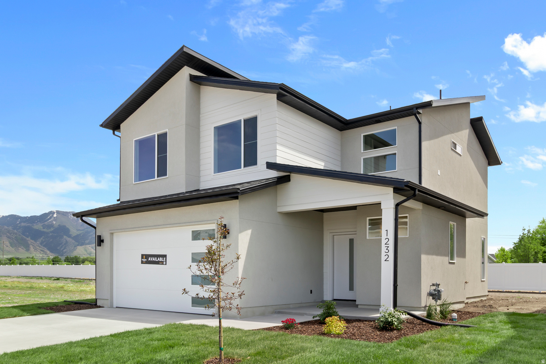 RIDGELINE PARK - Residential