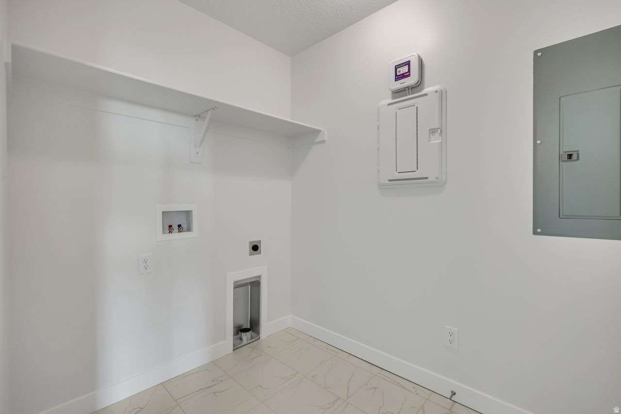 PARKVIEW AT SHORELINE - Residential