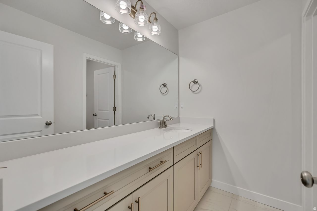 PARKVIEW AT SHORELINE - Residential