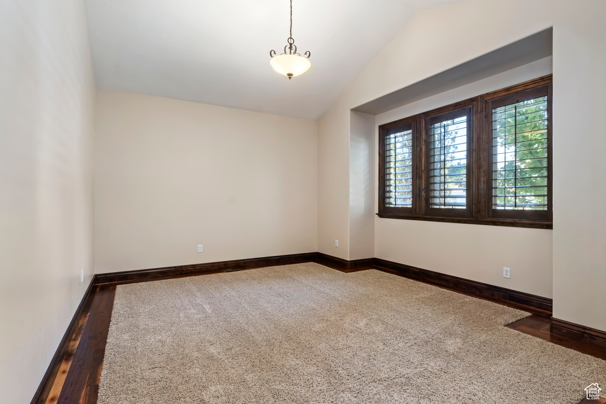 ANDERSON ACRES - Residential