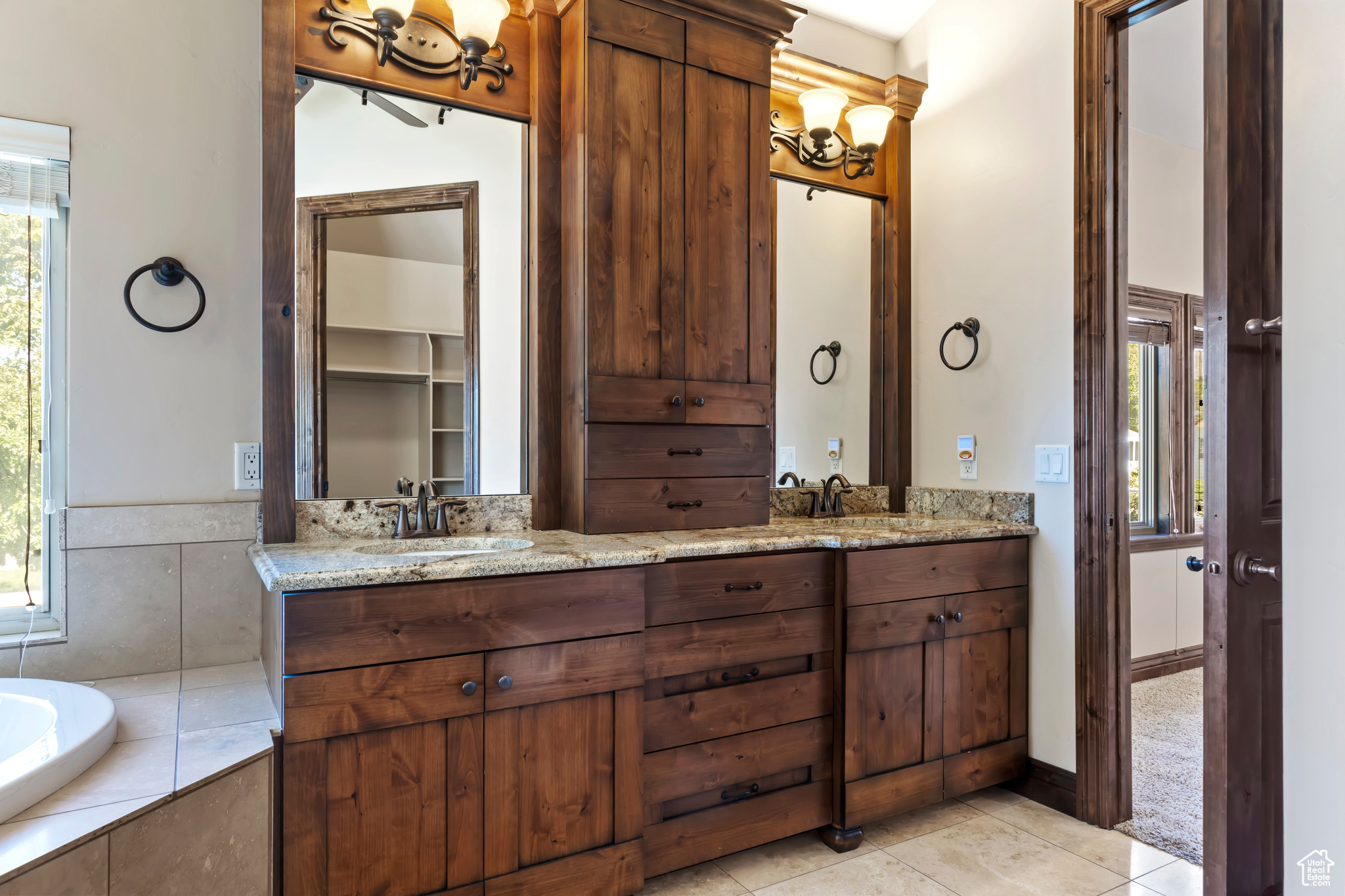 ANDERSON ACRES - Residential