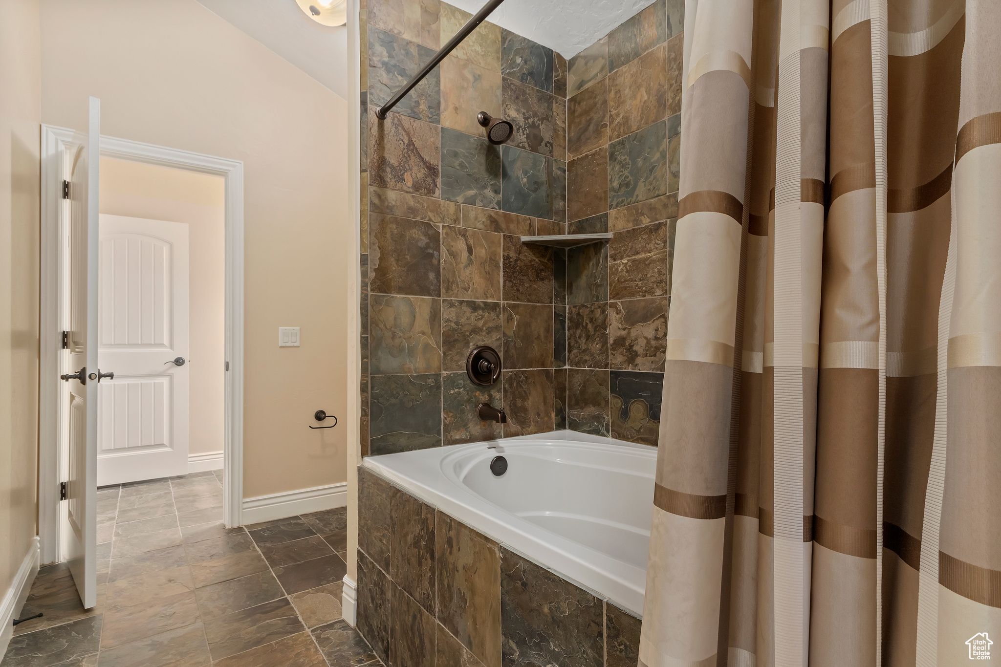 ANDERSON ACRES - Residential