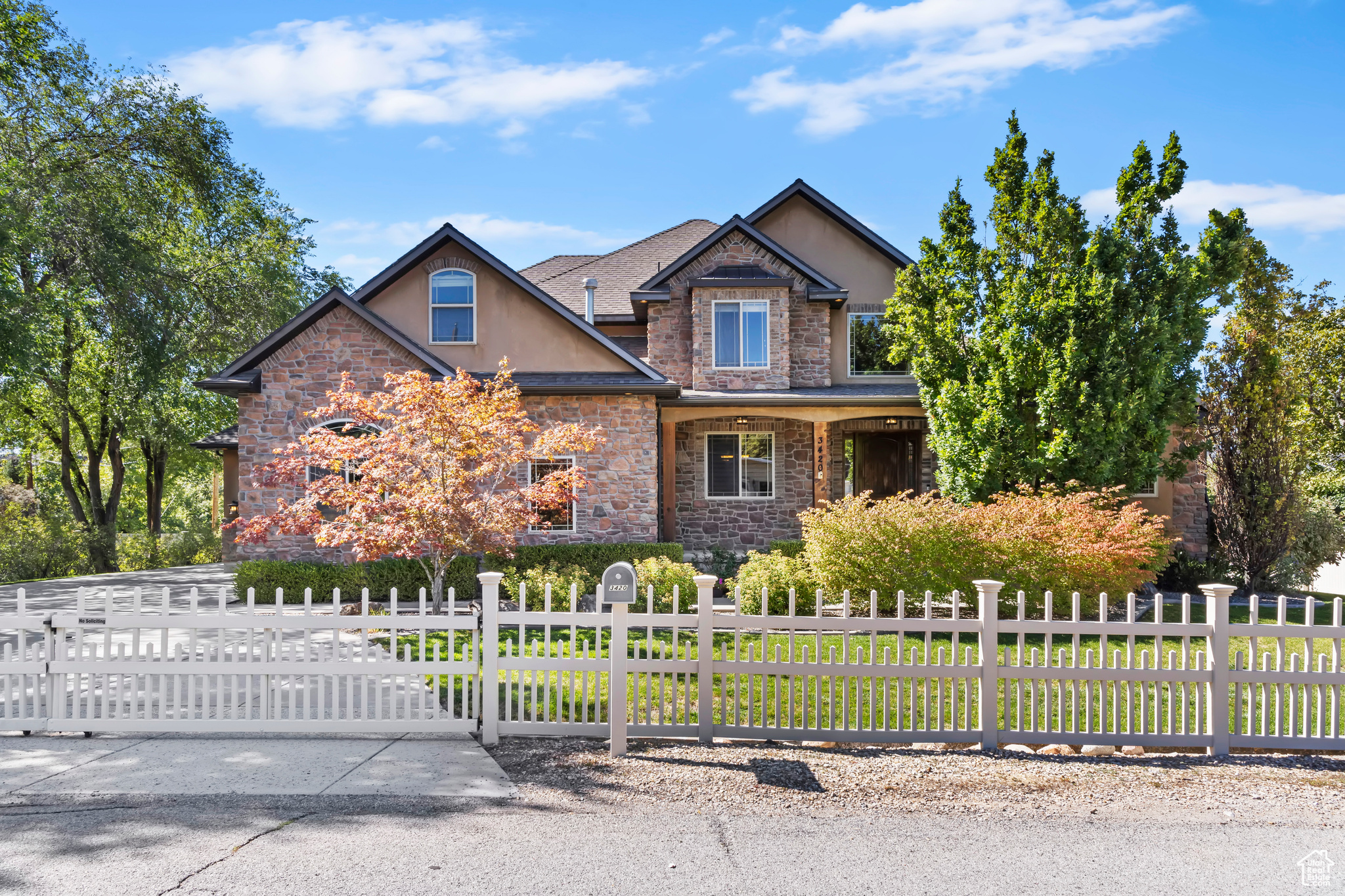 ANDERSON ACRES - Residential