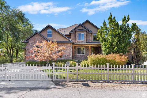 Photo of 3420 S PIONEER ST, Salt Lake City, UT 84109 (MLS # 2114142)
