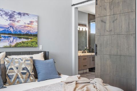 Tiny photo for 6260 E HAWKS LN, Huntsville, UT 84317 (MLS # 2136800)