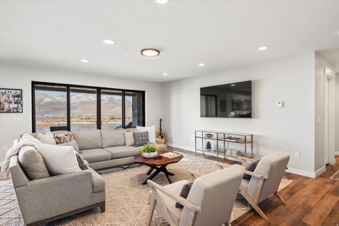 Tiny photo for 6260 E HAWKS LN, Huntsville, UT 84317 (MLS # 2136800)