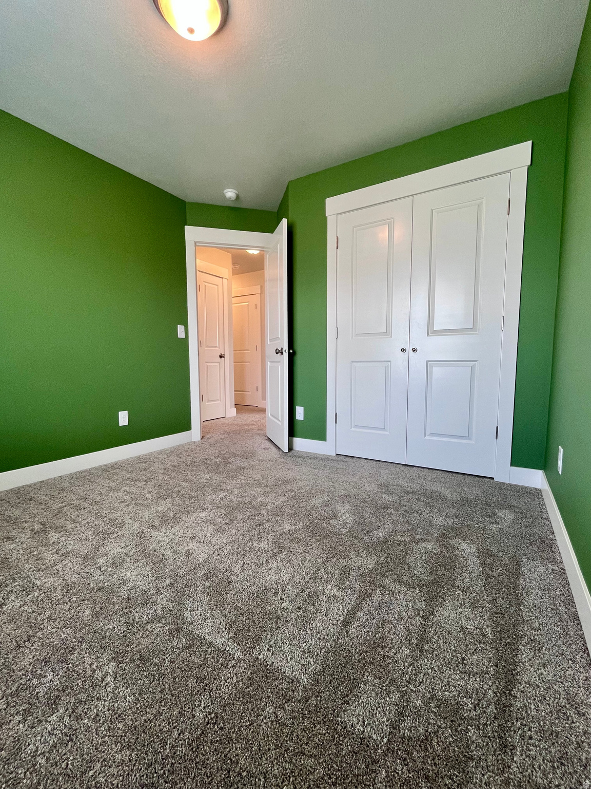 WOLFPACK CROSSING - Residential