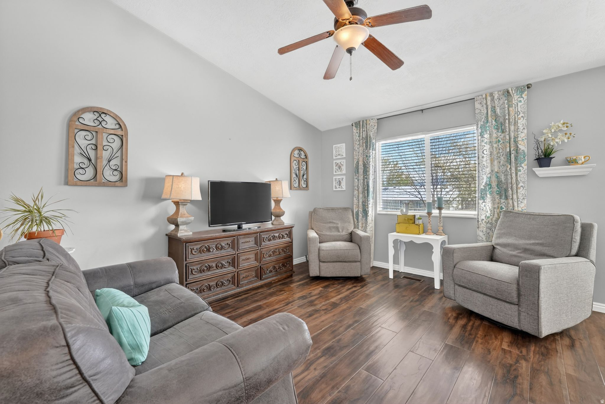 THE FOOTHILLS PLAT A - Residential