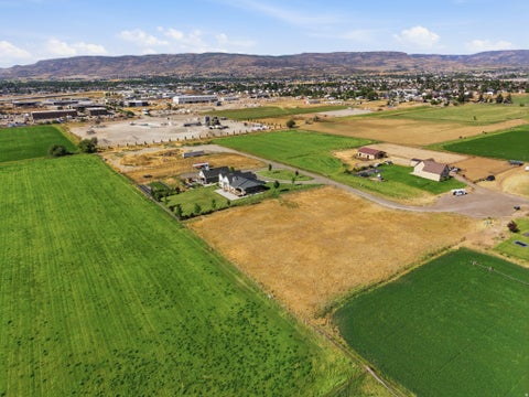Tiny photo for 372 W 3000 S, Heber City, UT 84032 (MLS # 2170814)