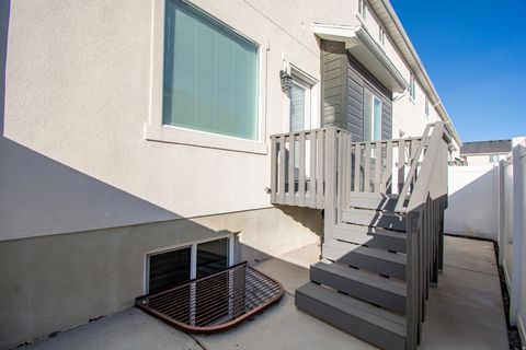 Tiny photo for 7030 N GOLDEN ACRES LOOP, Eagle Mountain, UT 84005 (MLS # 2133913)