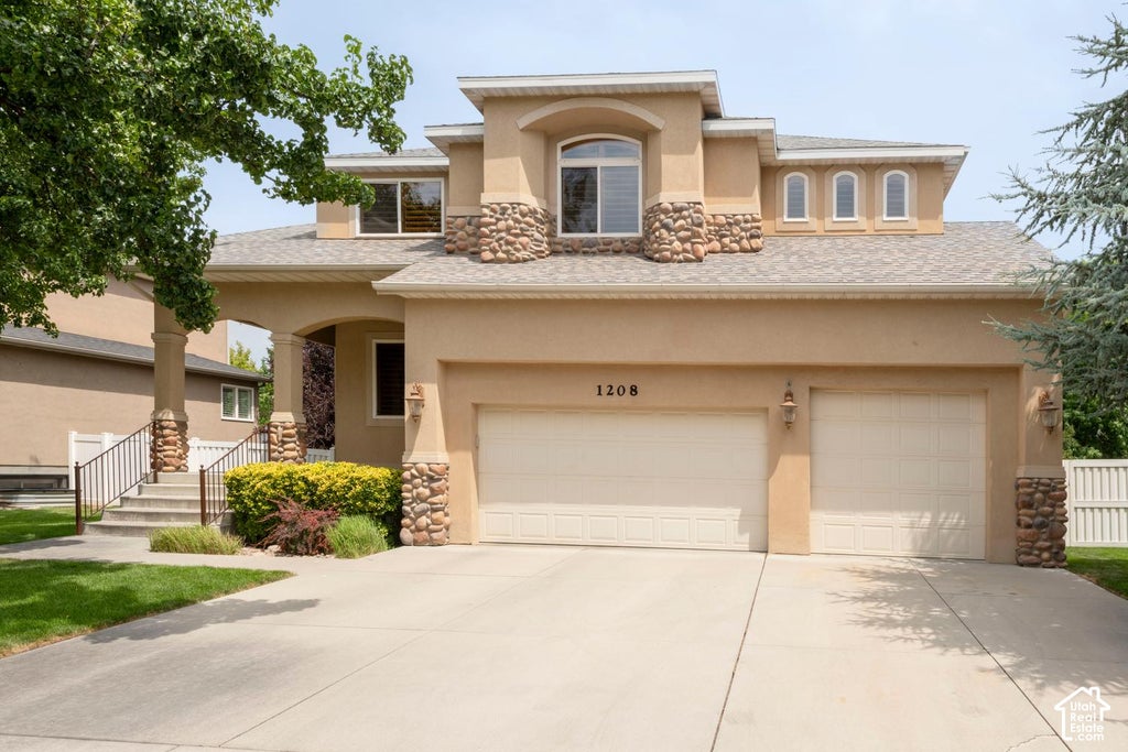 Photo of 1208 W SADDLE BLUFF DR, Murray, UT 84123 (MLS # 2187520)