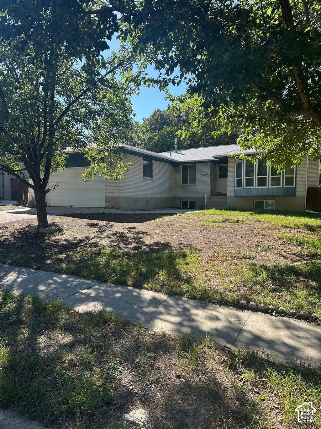 Photo of 8228 S BETTINA LN LN E, Sandy, UT 84093 (MLS # 2189894)