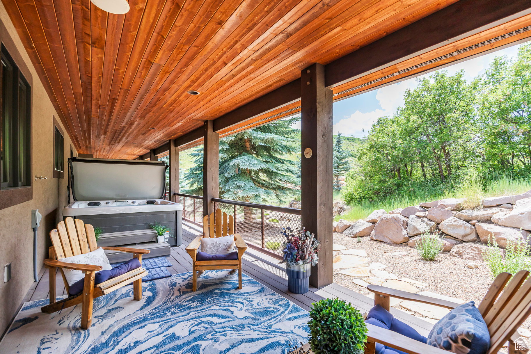 BRIDGE HOLLOW - Residential