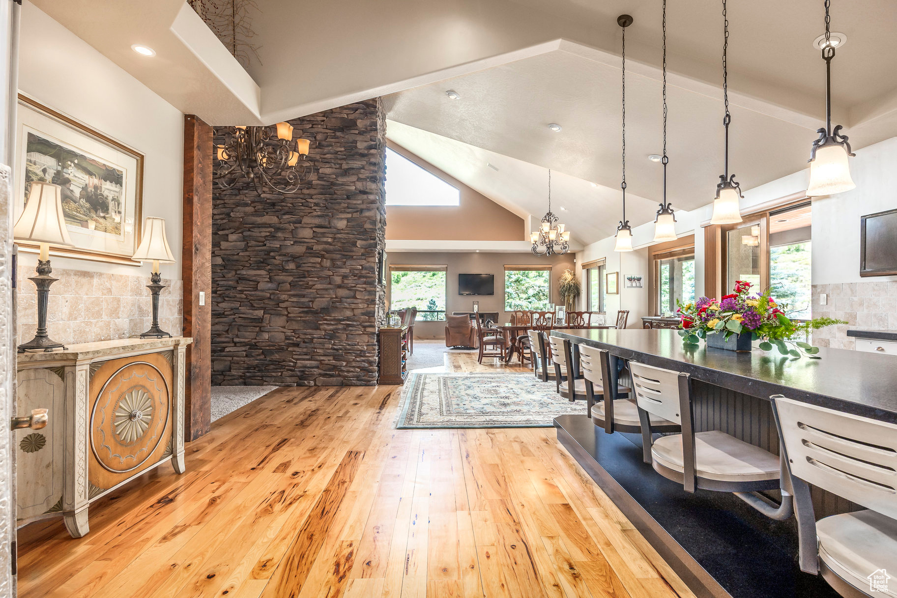 BRIDGE HOLLOW - Residential