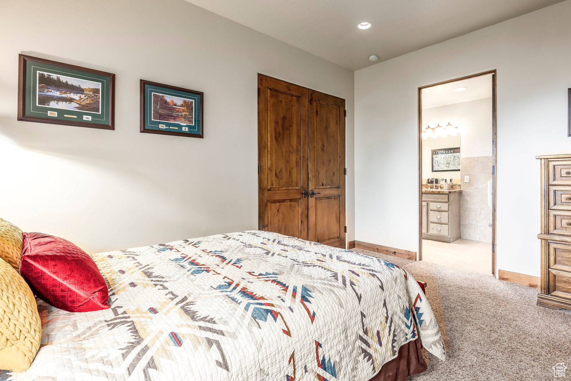 BRIDGE HOLLOW - Residential