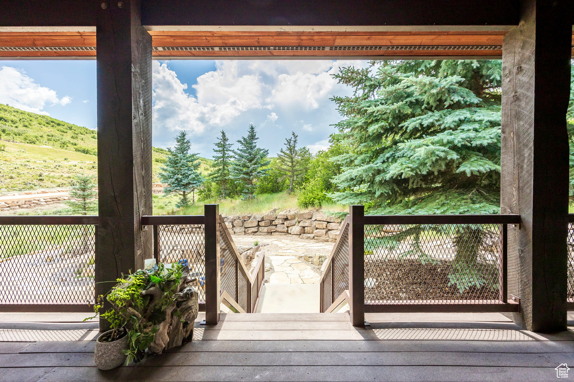 BRIDGE HOLLOW - Residential