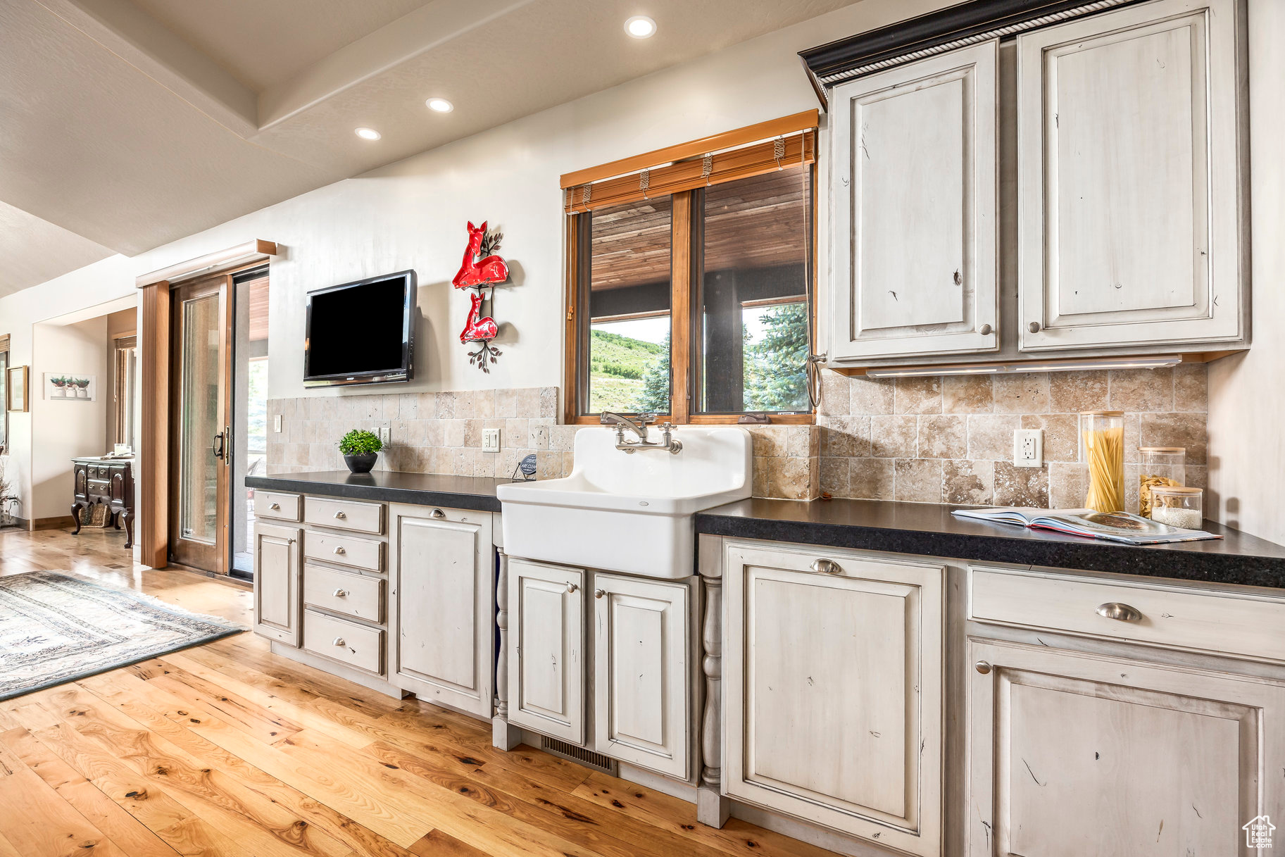 BRIDGE HOLLOW - Residential