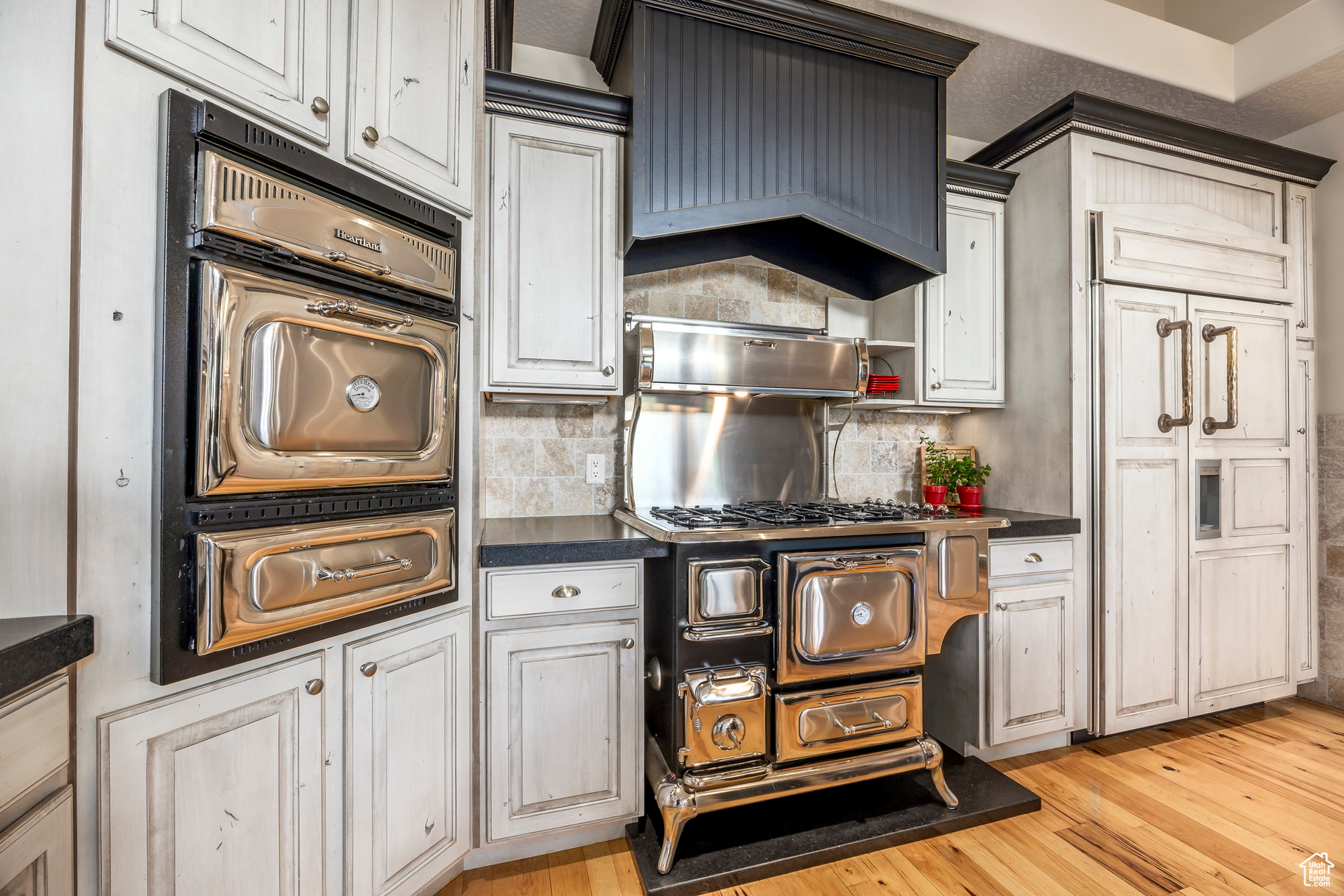 BRIDGE HOLLOW - Residential