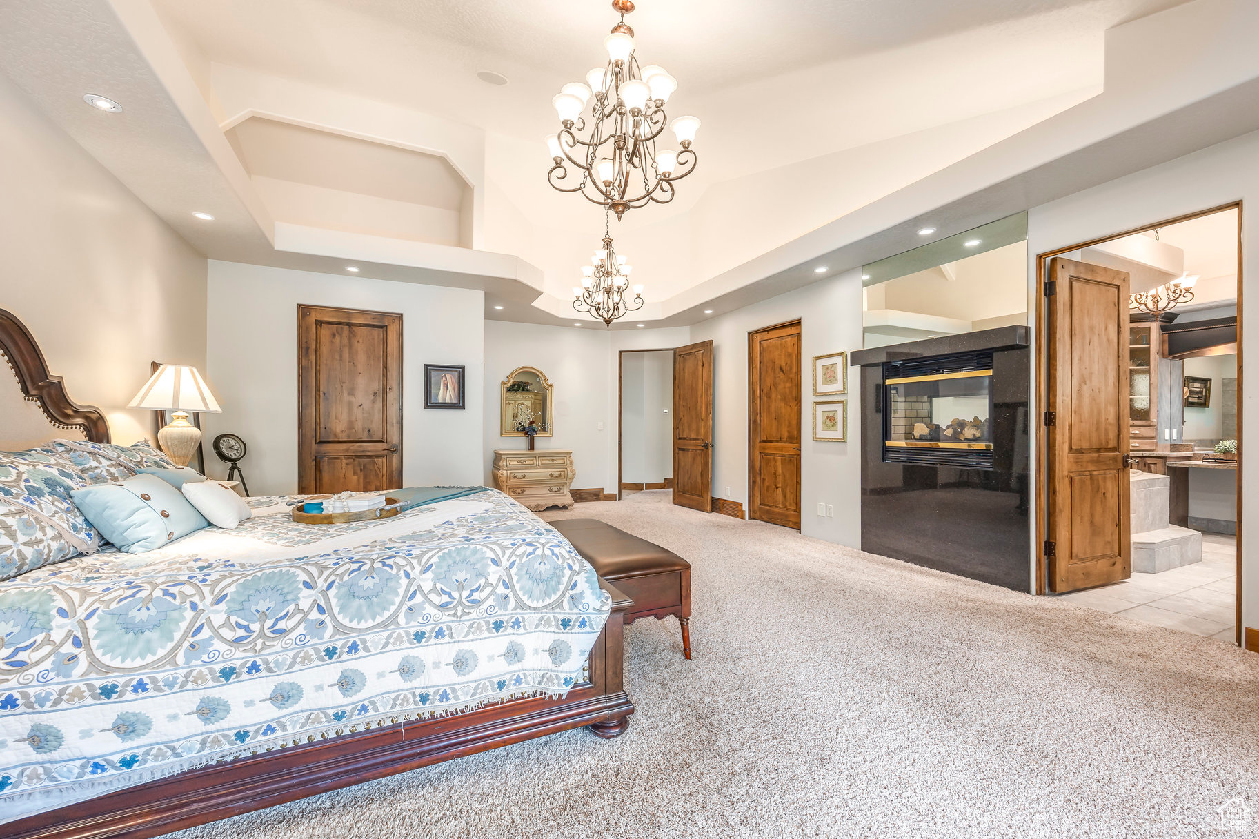 BRIDGE HOLLOW - Residential