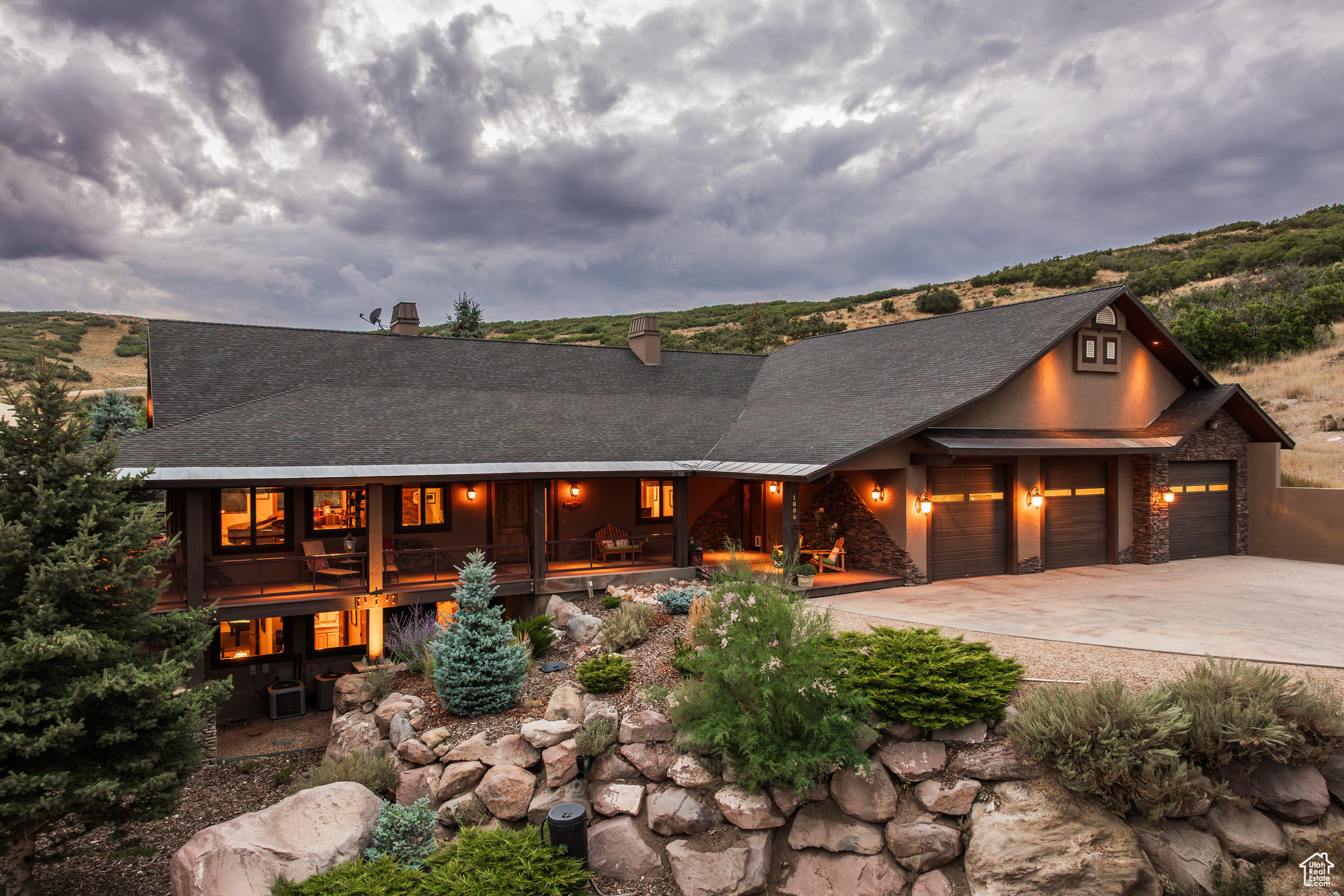 BRIDGE HOLLOW - Residential