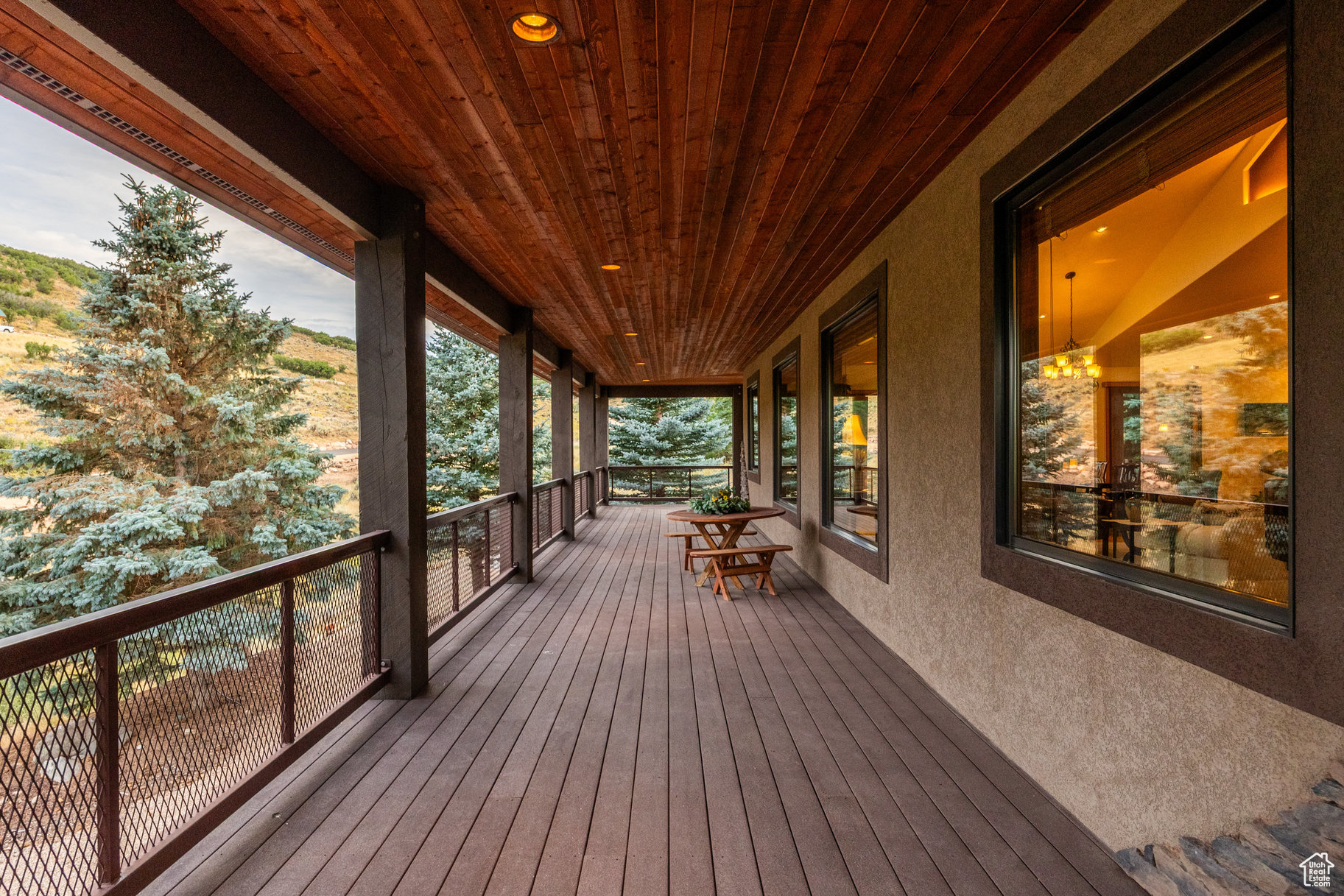 BRIDGE HOLLOW - Residential