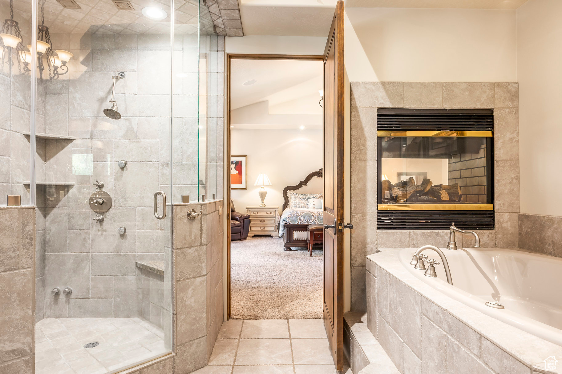 BRIDGE HOLLOW - Residential