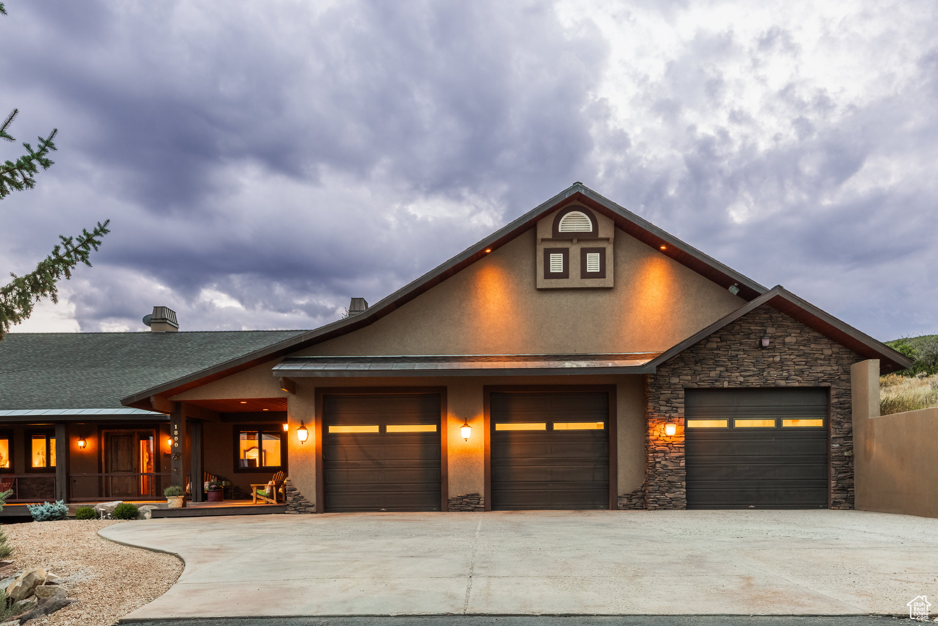 BRIDGE HOLLOW - Residential