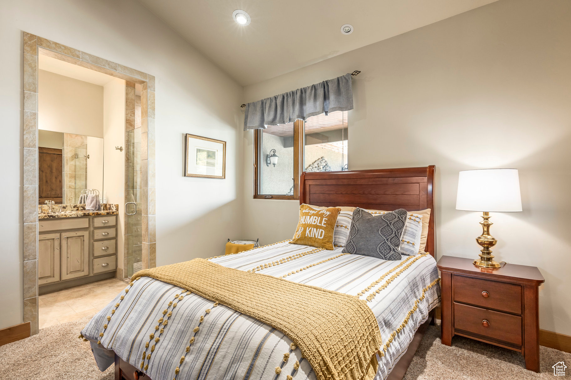 BRIDGE HOLLOW - Residential