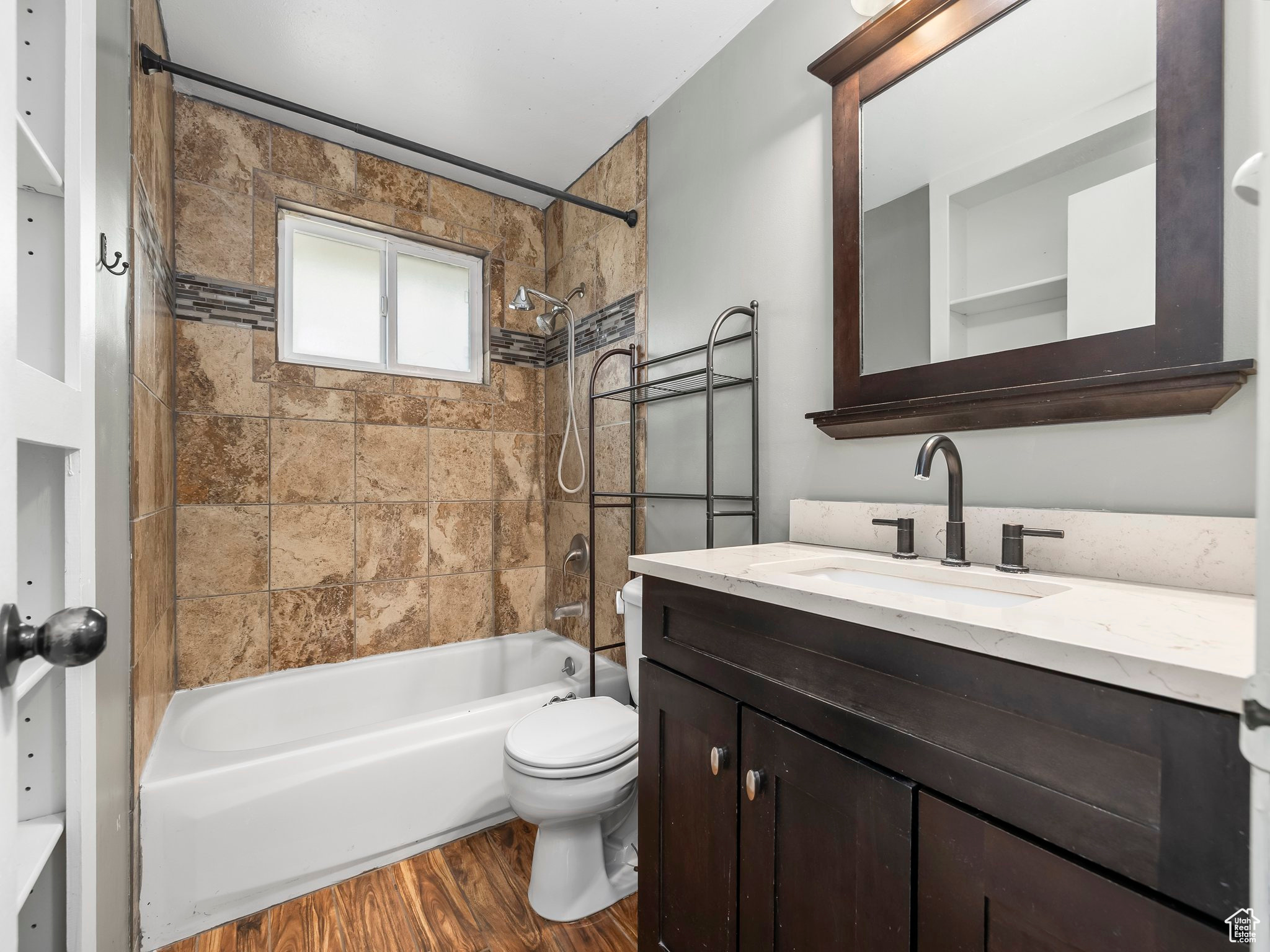 CHERRY ORCHARD - Residential