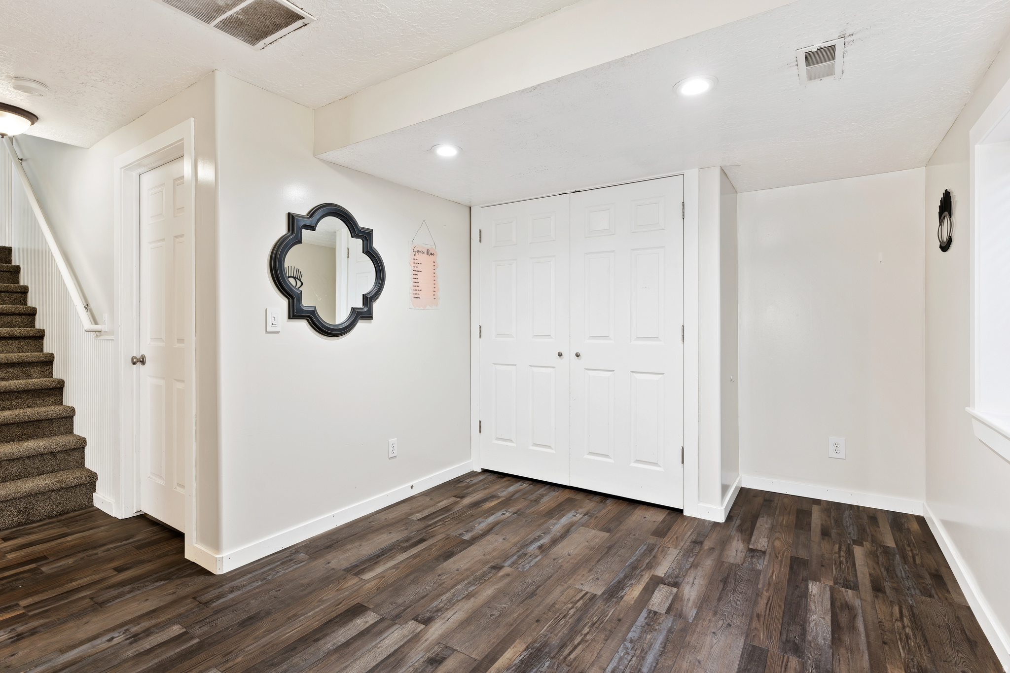 SNOWBERRY - Residential