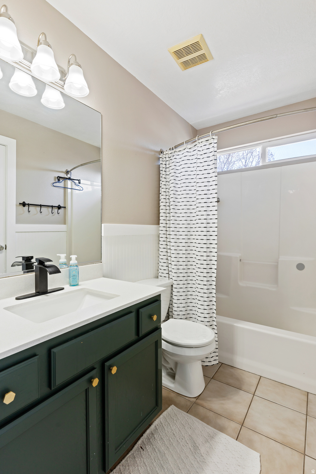 SNOWBERRY - Residential