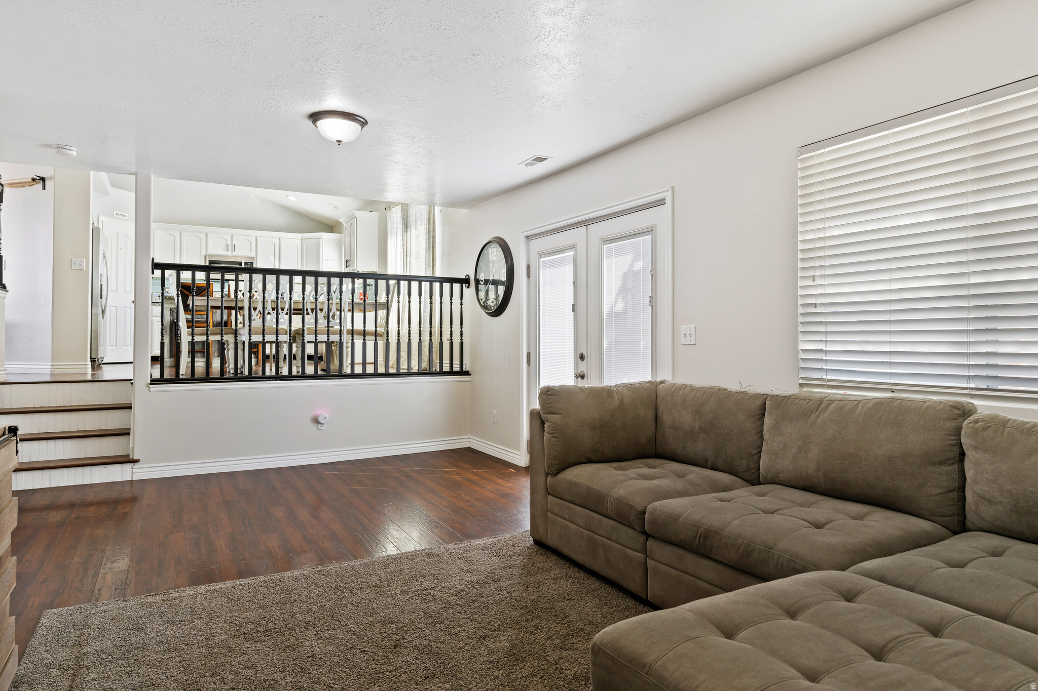 SNOWBERRY - Residential