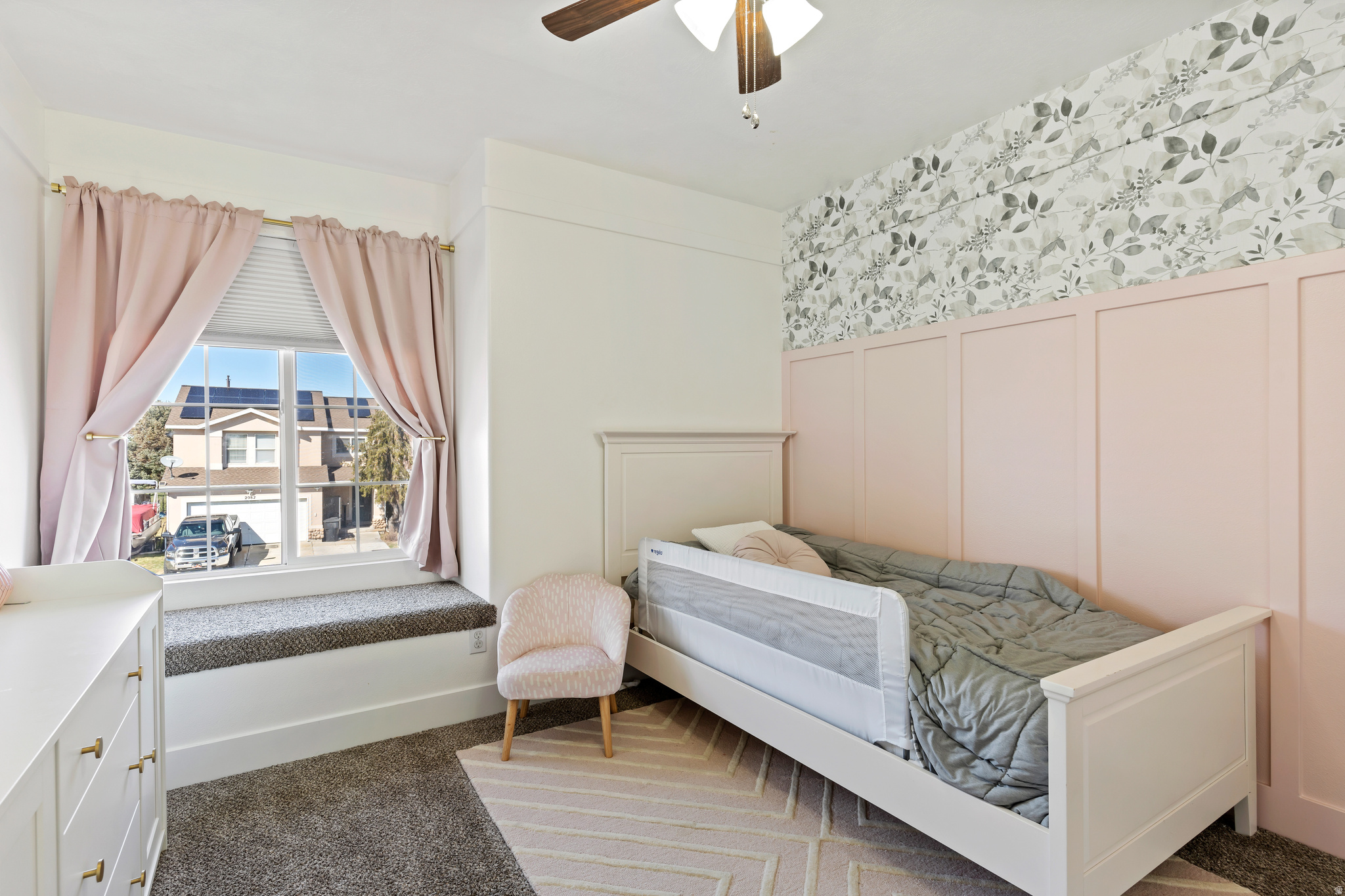 SNOWBERRY - Residential