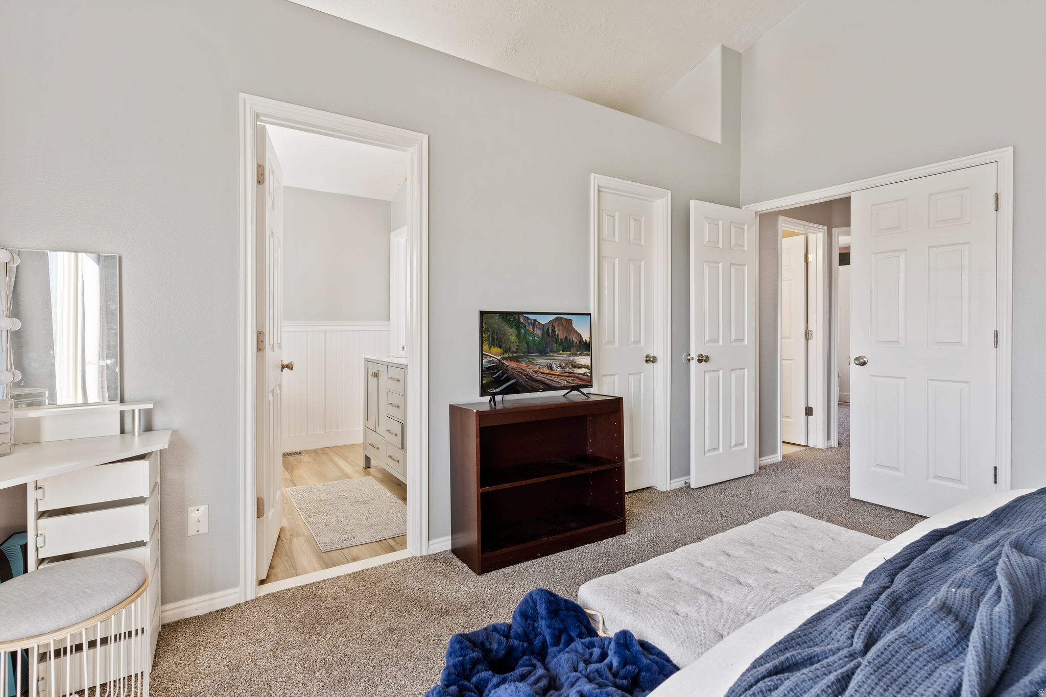 SNOWBERRY - Residential