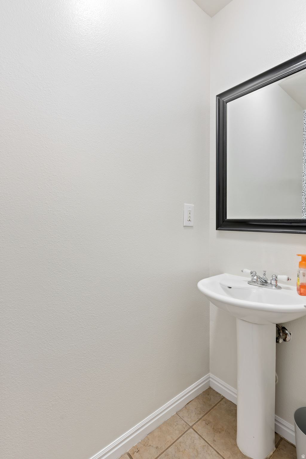 SNOWBERRY - Residential