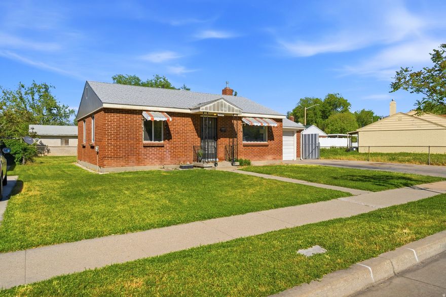 Perfect little red brick starter home on a quiet street in Glendale. (Located on Redwood Dr and not Redwood Rd.) 3 beds and 1 1/2 baths. Well maintained. Double paned windows, updated plumbing with pex, Electrical updated and roof replaced about 10-15 years ago.  Square footage figures are provided as a courtesy estimate only.  Buyer is advised to obtain an independent measurement.