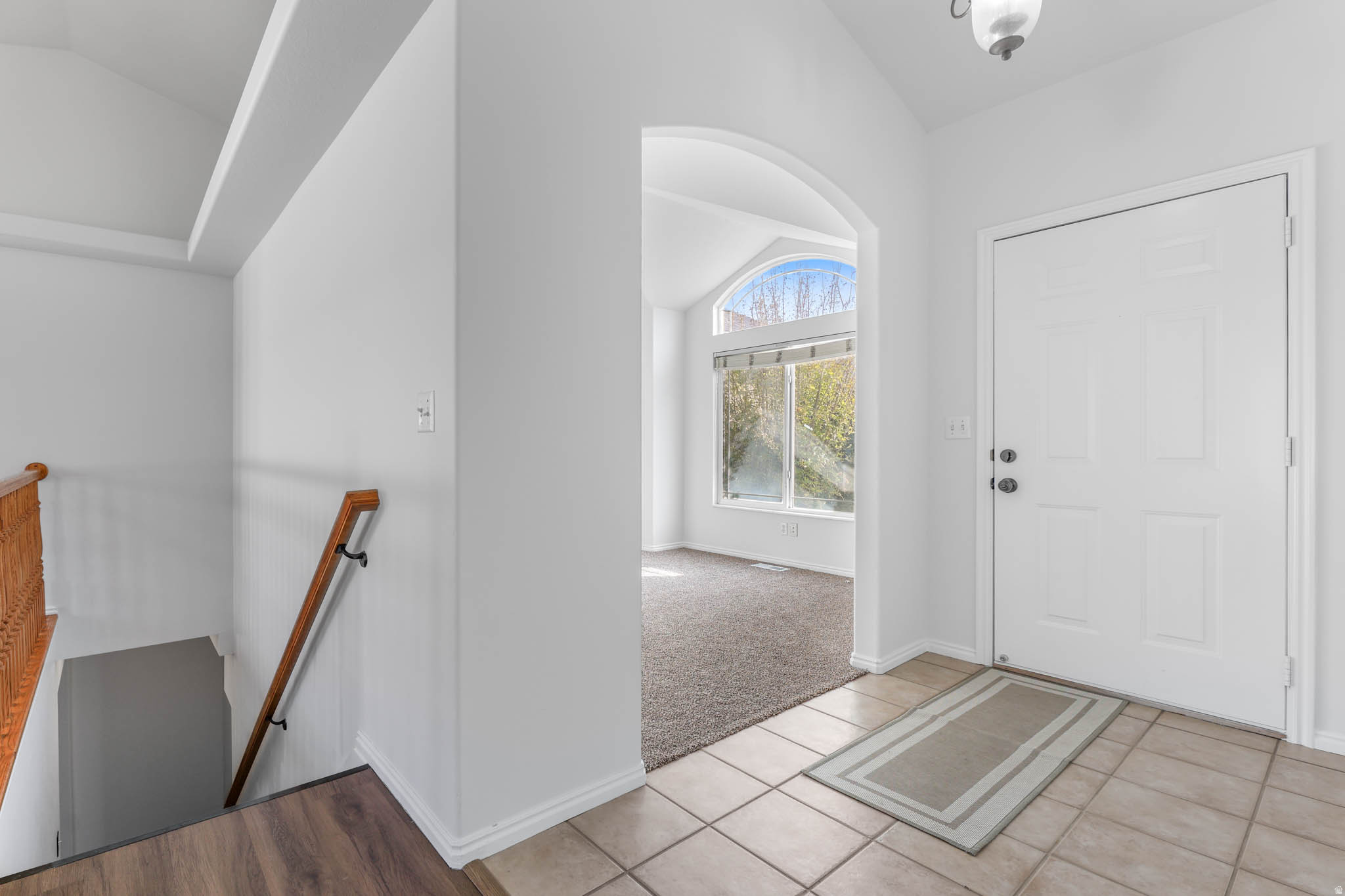 RIVER HILLS - Residential