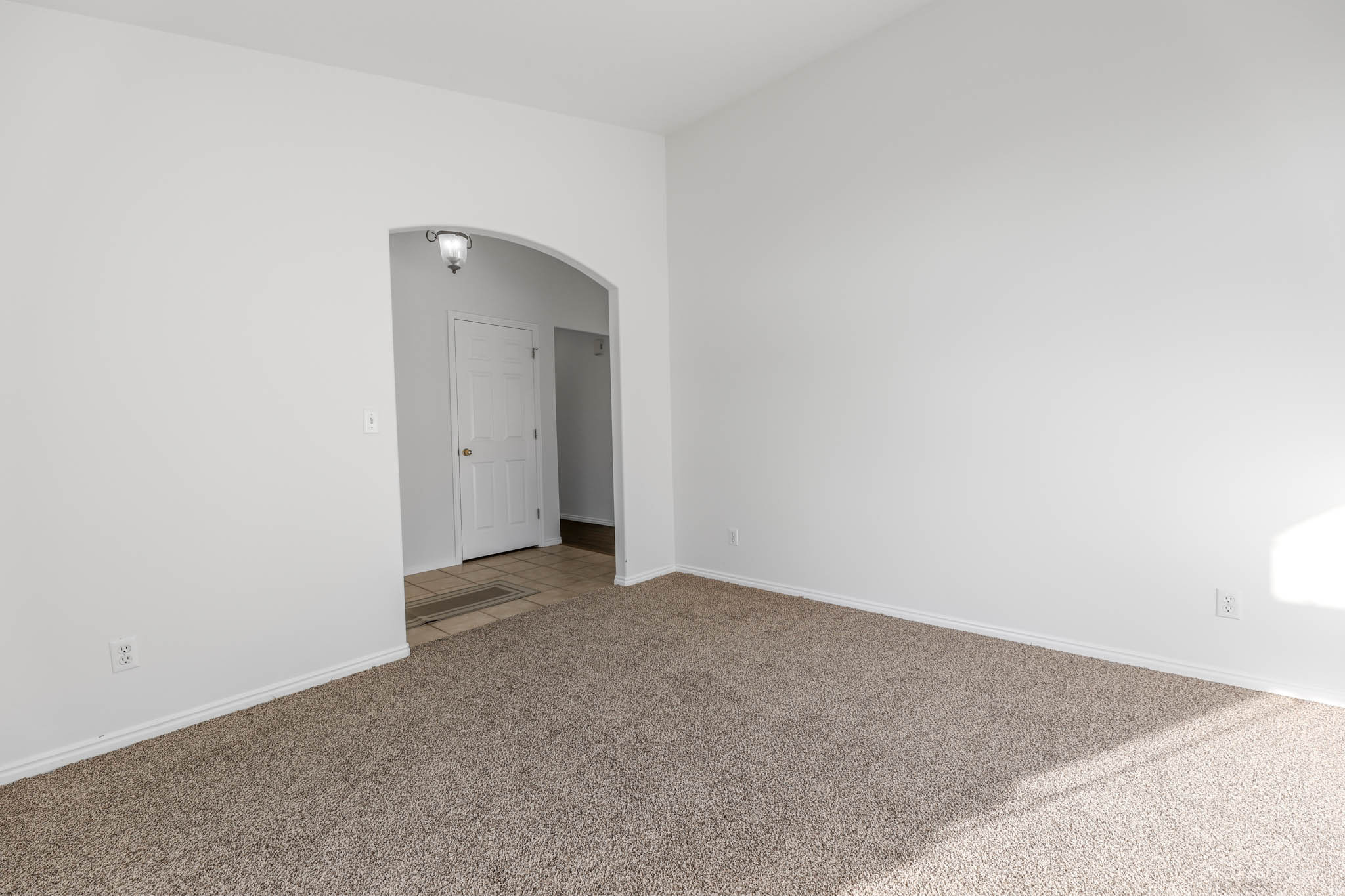 RIVER HILLS - Residential