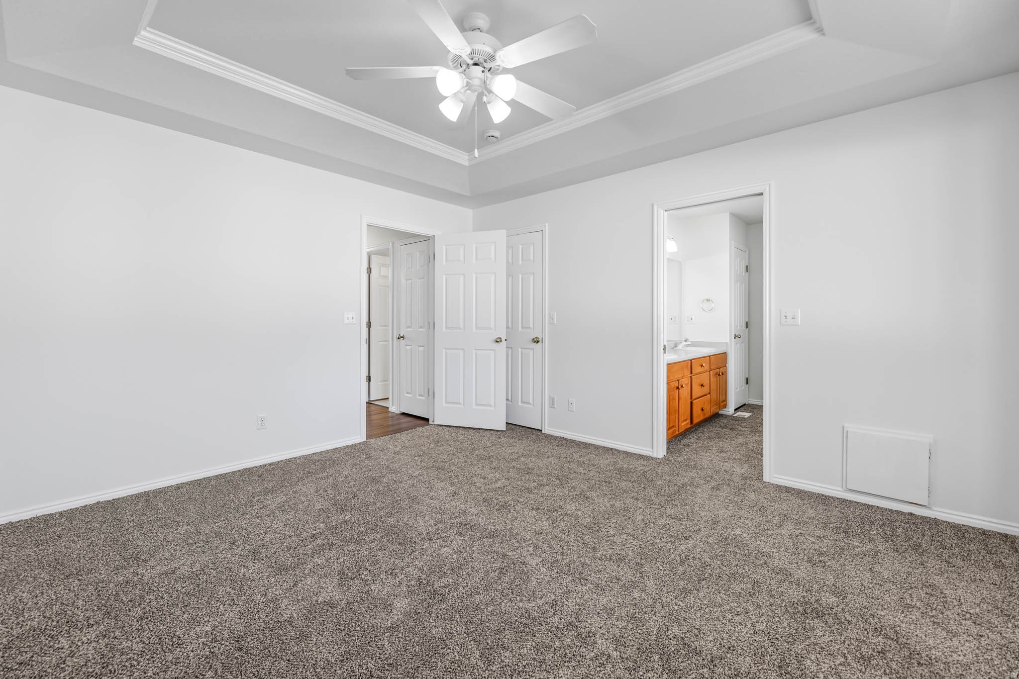 RIVER HILLS - Residential