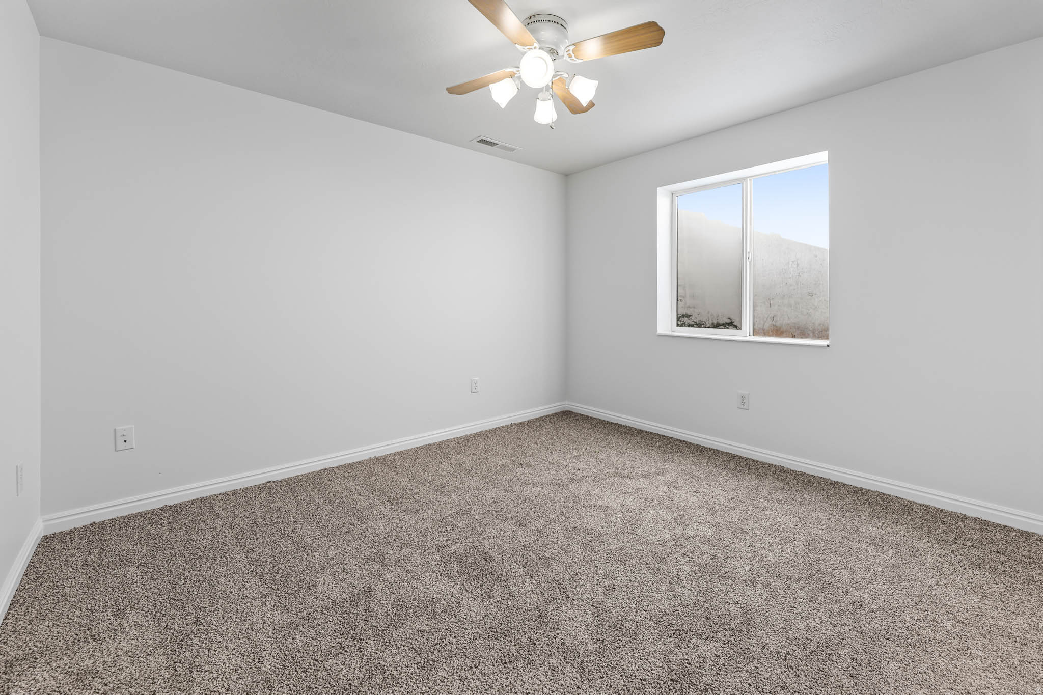 RIVER HILLS - Residential