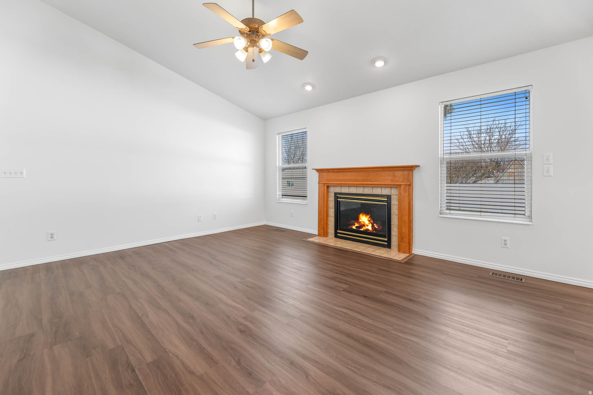 RIVER HILLS - Residential