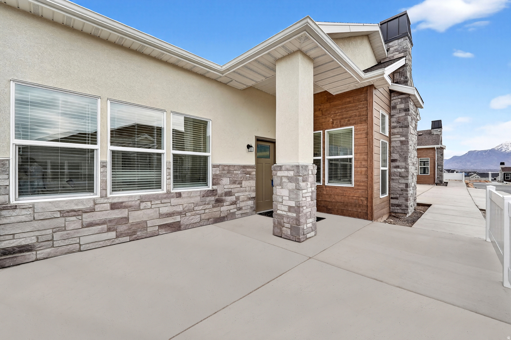 SARATOGA VIEW - Residential